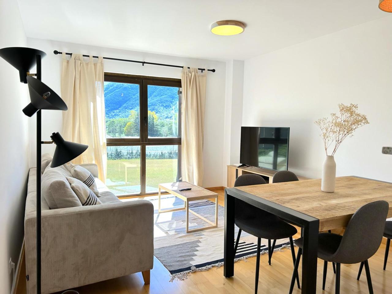 Modern I Familiar Apartament A Esterri D'Aneu By Rural D'Aneu Exteriör bild